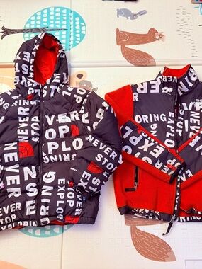 The North Face Set 10-12 Kids Puffer Jacket with Fleece Zip Up